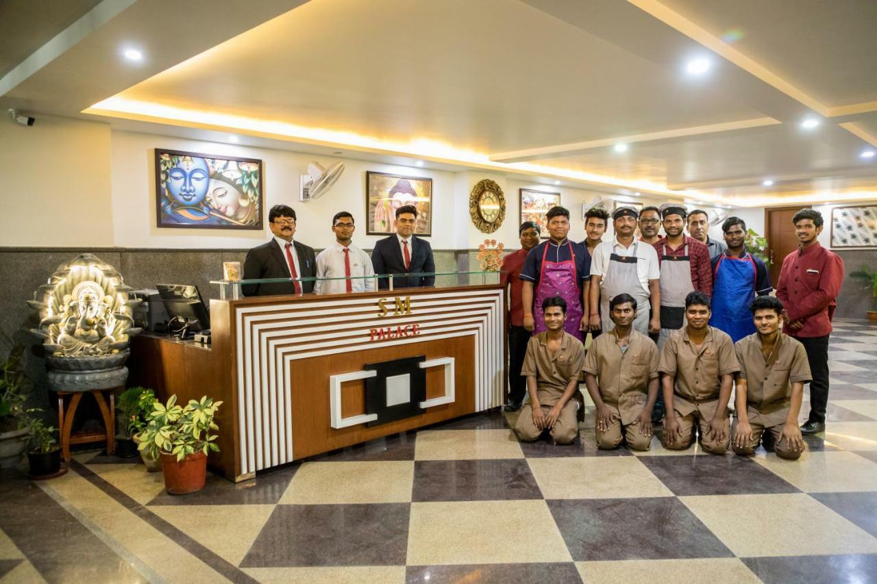 Sm Palace New Delhi Bagian luar foto